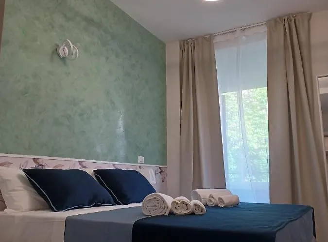 Little Rose Haven 4* Rome